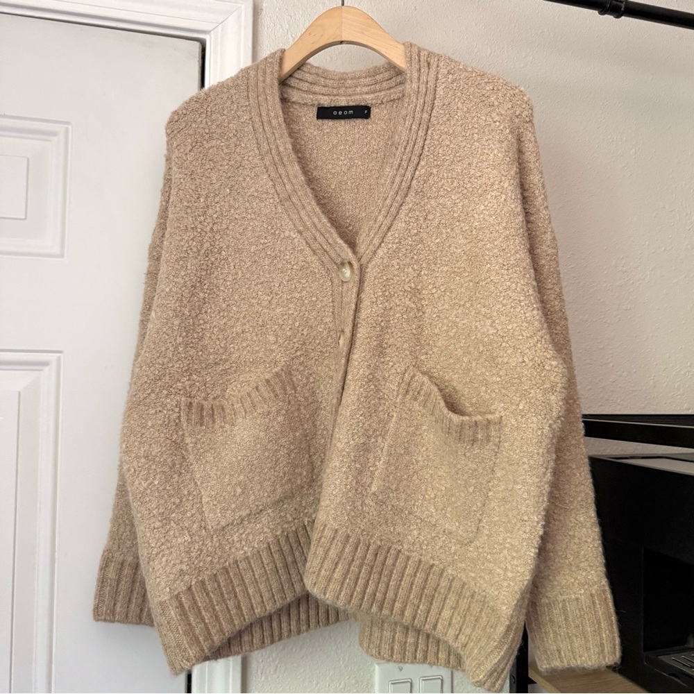 AOEM‎ tan chunky knit boxy oversized long sleeve button up cardigan sweater